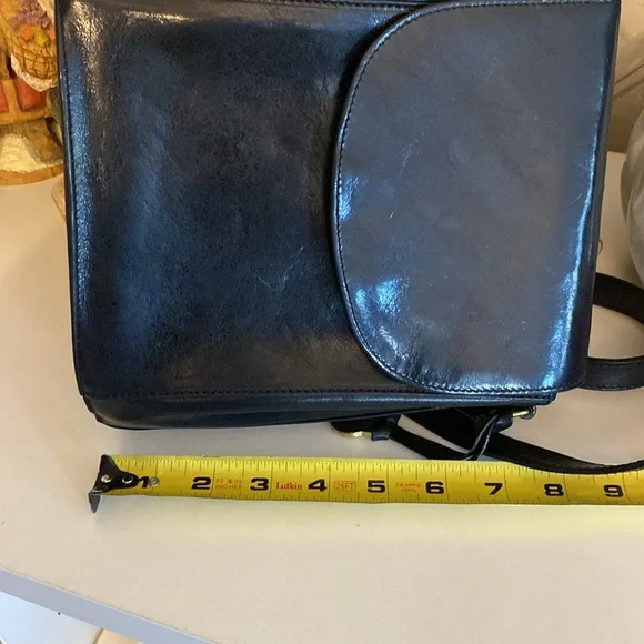 Vintage Brahmin hard leather crossbody purse with adjustable strap - Picture 15 of 16